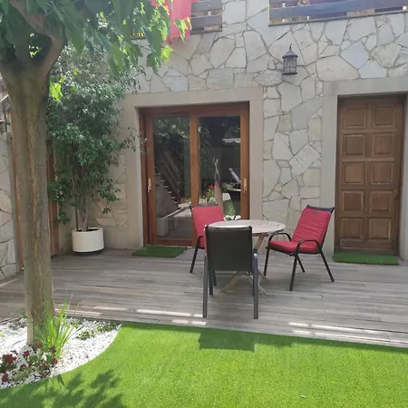 Homestay Independiente De Invitados El Olivo El Prat de Llobregat