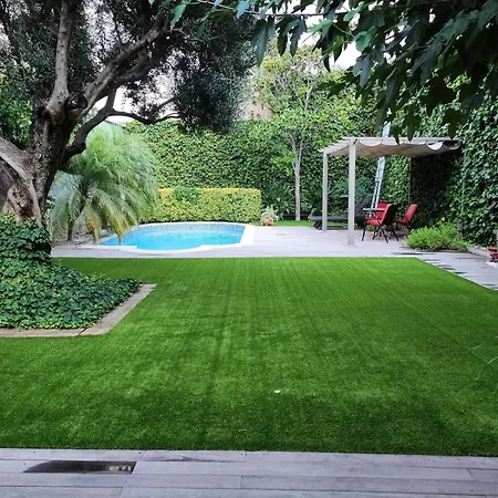 Homestay Independiente De Invitados El Olivo El Prat de Llobregat